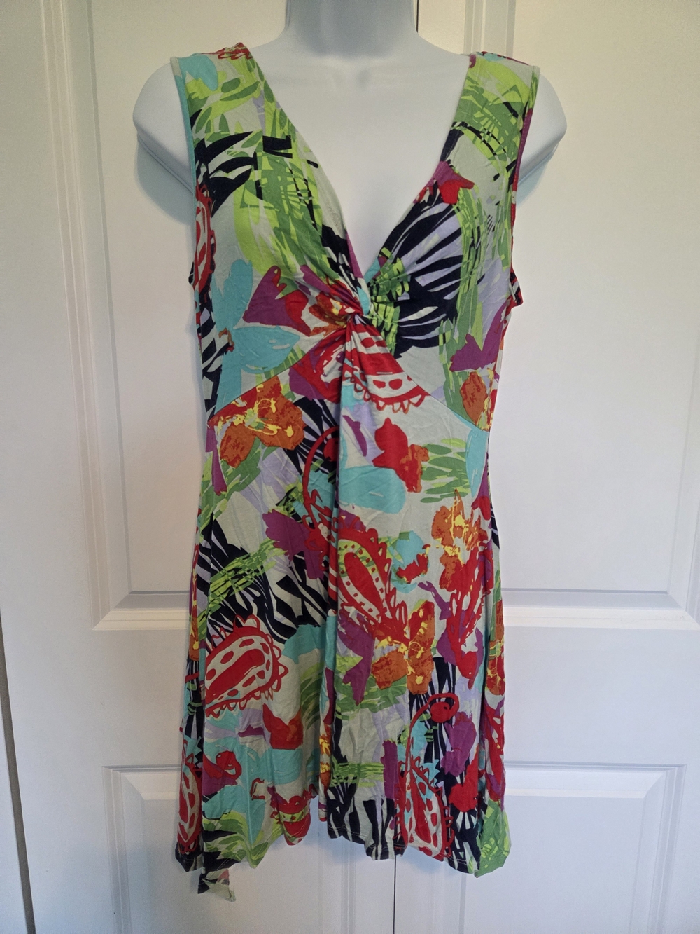 Cupio Multicolor Tropical V-Neck Tunic